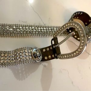 Women’s silver rhinestone belt